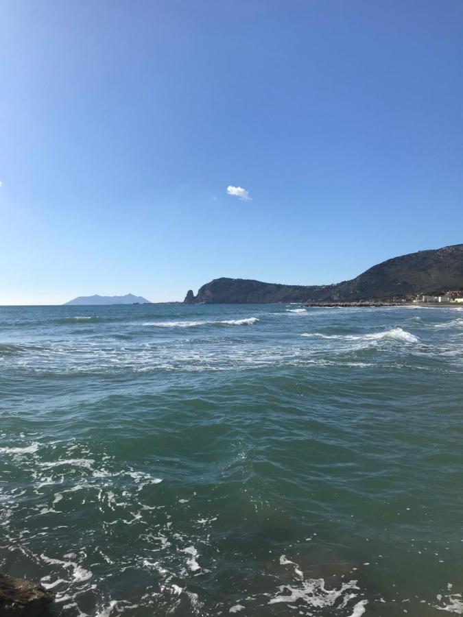 Willa Alloggio Turistico Al Mare Sperlonga E Terracina Lido Di Fondi Zewnętrze zdjęcie